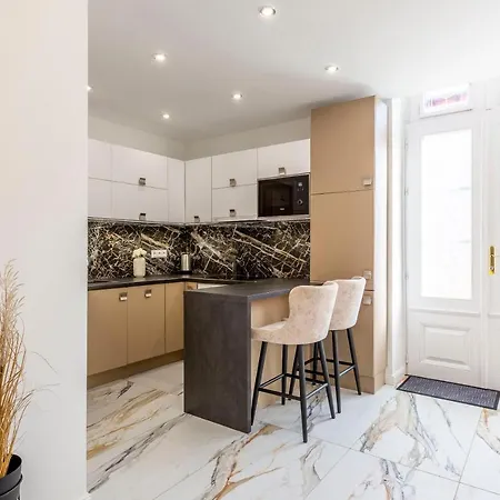 Appartamento Luxurious Bajcsy Next To The Basilica *