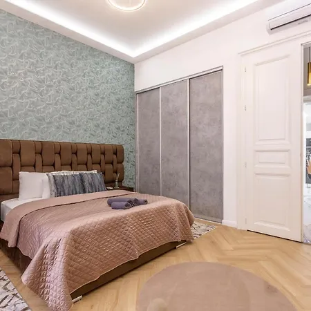 Appartamento Luxurious Bajcsy Next To The Basilica