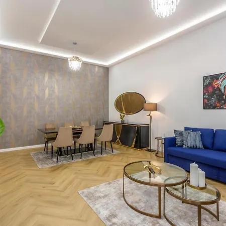 Luxurious Bajcsy Next To The Basilica Lejlighed *