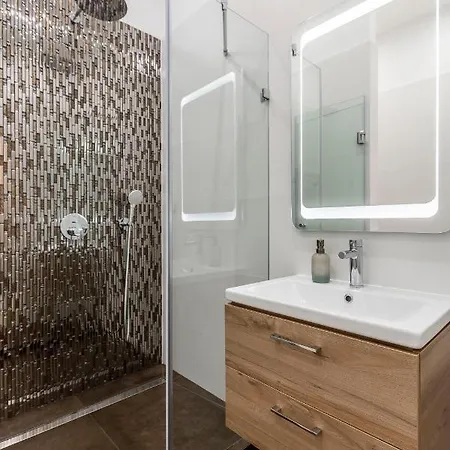 Luxurious Bajcsy Next To The Basilica